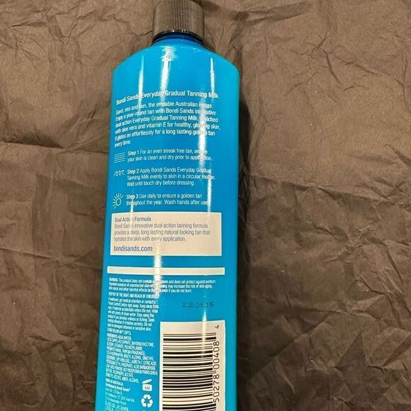 Bondi Sands Everyday Gradual Tanning Milk 12.68 Fl Oz (Pack of 1) - Picture 2 of 2